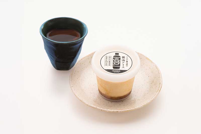 醤油屋の醤油アイス / みるくアイス