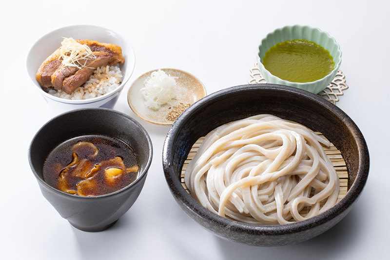 秋の夜長セット~肉汁うどんとミニ角煮丼~抹茶水羊羹付~